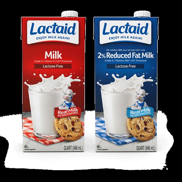 Dos cajas una al lado de la otra de leche al 2 %de larga duración y leche de larga duración común de la marca LACTAID