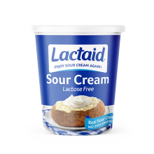 Frente del envase de la crema agria sin lactosa Lactaid